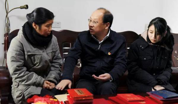 痛心！撫州這個(gè)村的第一書(shū)記倒在脫貧攻堅(jiān)一線，省委常委、組織部長(zhǎng)趙愛(ài)明專門作出批示