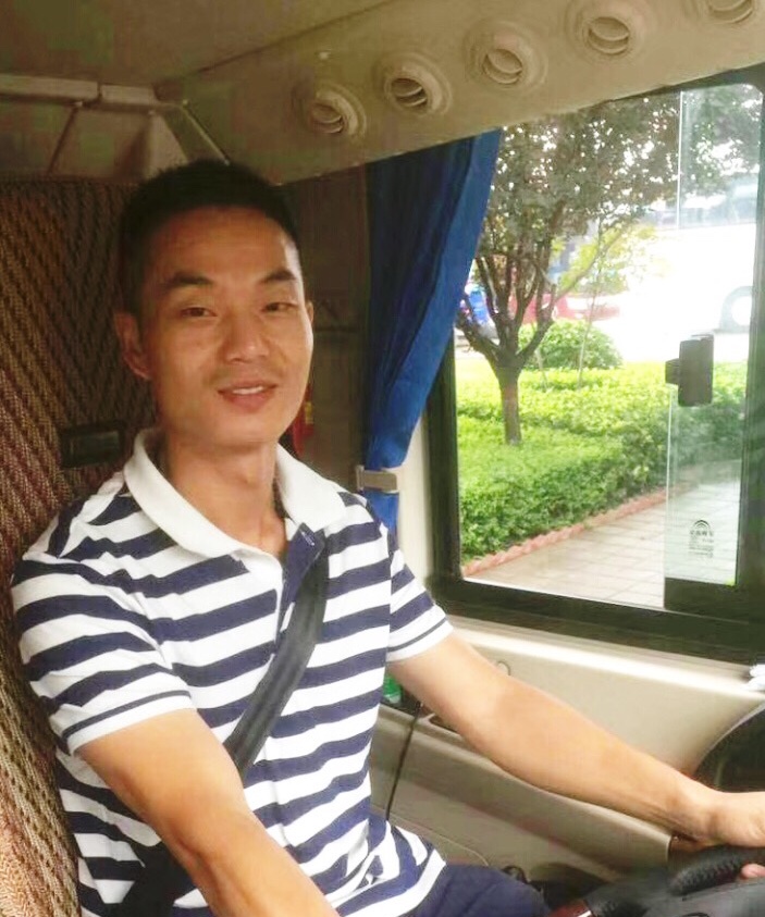 萍鄉(xiāng)長(zhǎng)運(yùn)開(kāi)展向“見(jiàn)義勇為、舍己救人”好司機(jī)寧敏同志學(xué)習(xí)活動(dòng)