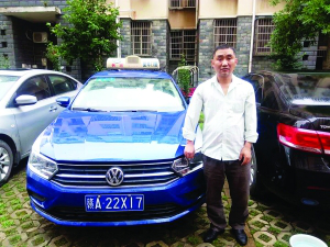 江西長運(yùn)出租的哥連闖3個(gè)紅燈真相讓人敬佩