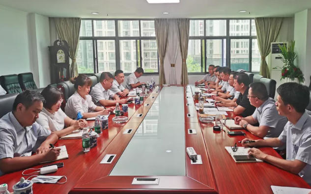 張小平一行赴吉安公交、吉安長運(yùn)開展“三公”專項(xiàng)檢查并調(diào)研單車核算