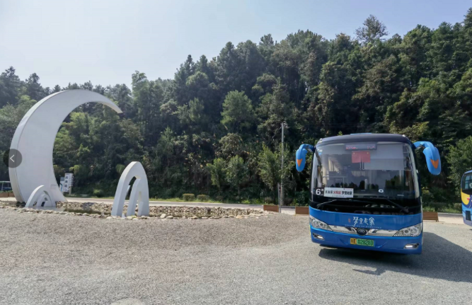 看過來，婺源公交旅游專線延伸至月亮灣景區(qū)啦！