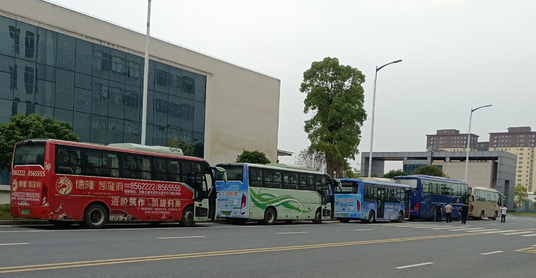 吉安長(zhǎng)運(yùn):吉安縣分公司圓滿(mǎn)完成全總文工團(tuán)慰問(wèn)演出活動(dòng)用車(chē)任務(wù)