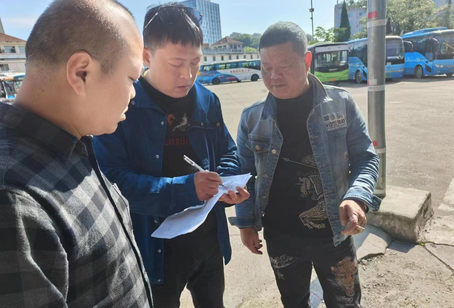 景德鎮(zhèn)長運(yùn)  昌江公交公司組織開展節(jié)前機(jī)務(wù)、安全隱患專項(xiàng)排查活動(dòng)周