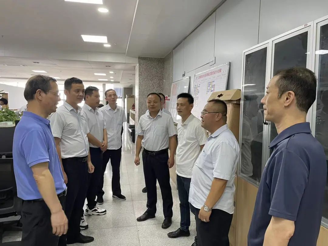 黃俊一行督查都市城際公交“雙節(jié)”前黨風廉政、安全生產(chǎn)工作