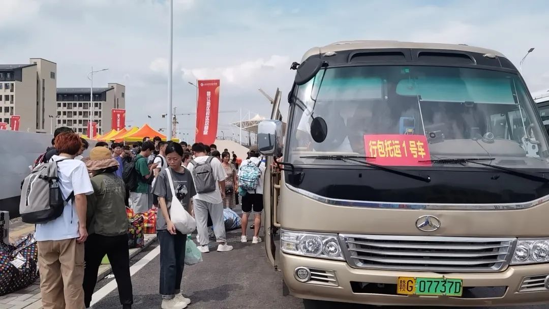 九江長運:永修公司順利完成學(xué)生轉(zhuǎn)運任務(wù)