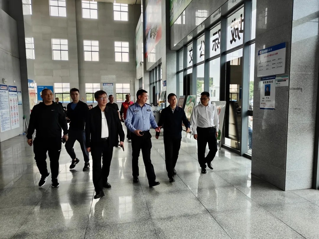 肖良芝陪同市領(lǐng)導(dǎo)督導(dǎo)撫州長運客運中心站