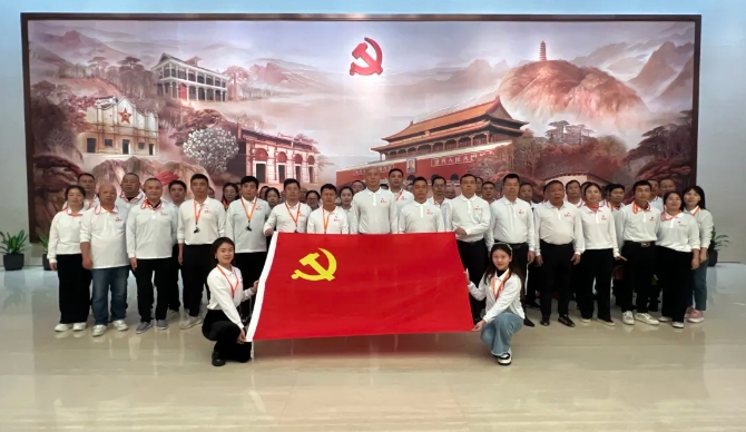 吉安公司:開(kāi)展“三山兩湖”紅色專線培訓(xùn)學(xué)習(xí)活動(dòng)