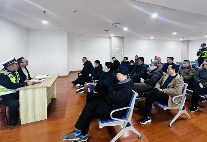 萍鄉(xiāng)長運 聯(lián)合蘆溪、上栗交警部署春運安全工作