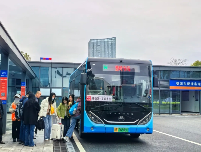 婺源公交：“婺源高鐵站—江嶺景區(qū)”站點巴士“賞花專線”來嘍！