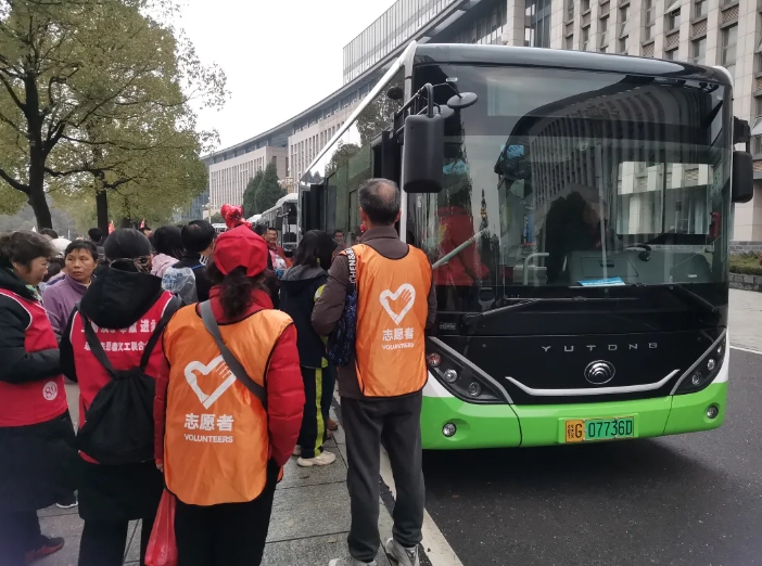 九江長運：公交“牽手”馬拉松，共赴瑞昌花海約